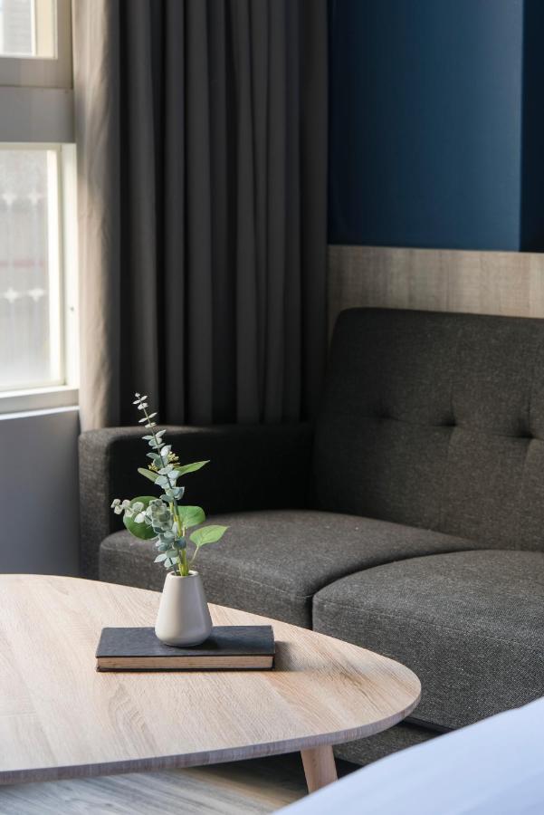 Sparrow Hotel Тайчжун Екстер'єр фото