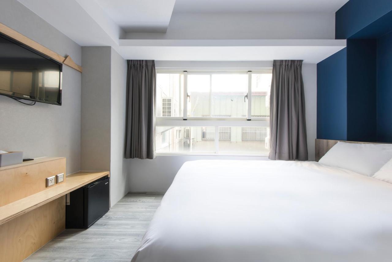 Sparrow Hotel Тайчжун Екстер'єр фото