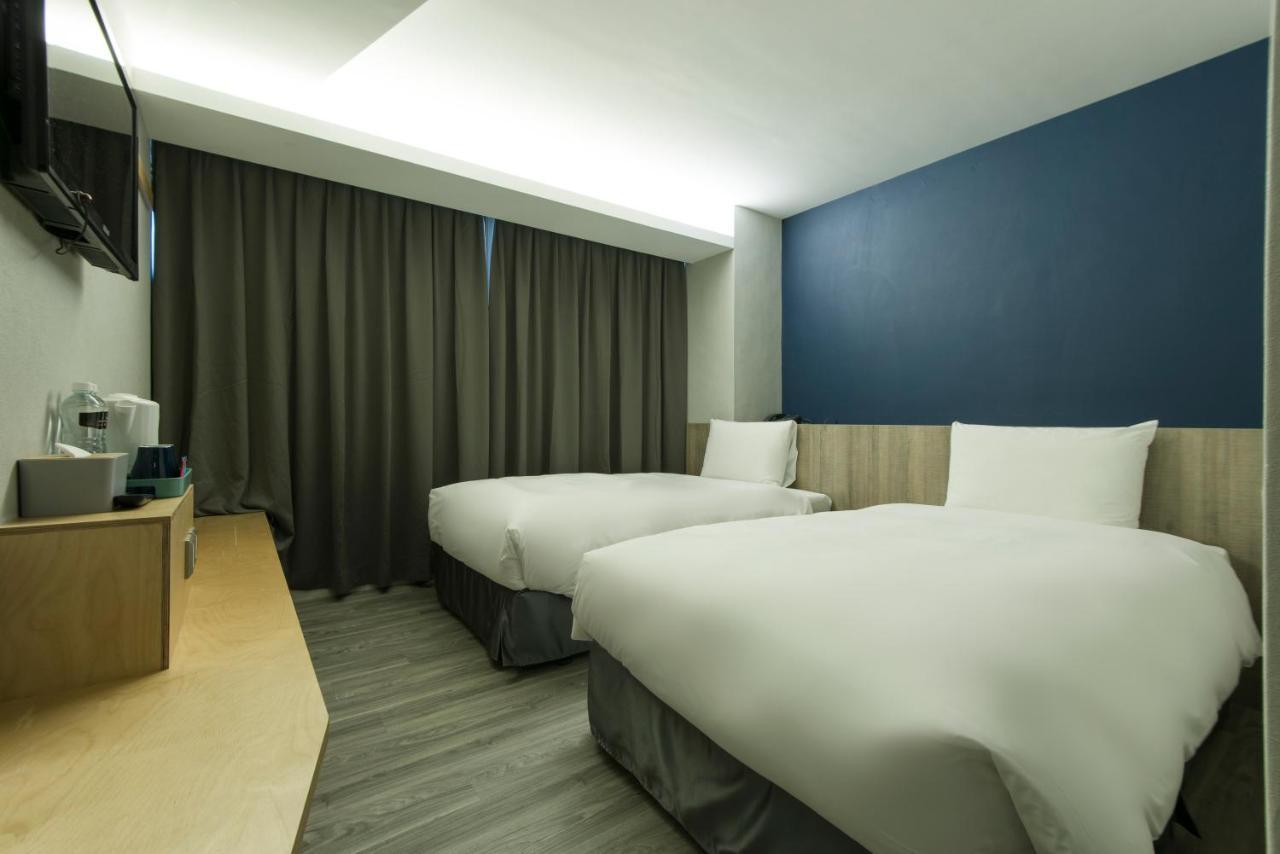 Sparrow Hotel Тайчжун Екстер'єр фото