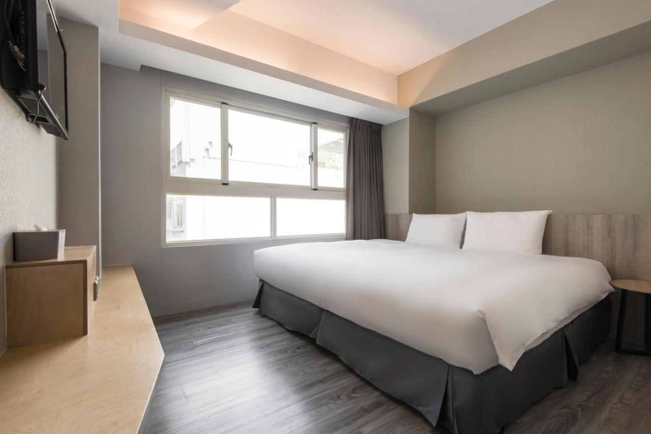 Sparrow Hotel Тайчжун Екстер'єр фото