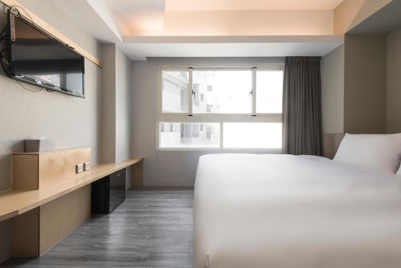 Sparrow Hotel Тайчжун Екстер'єр фото