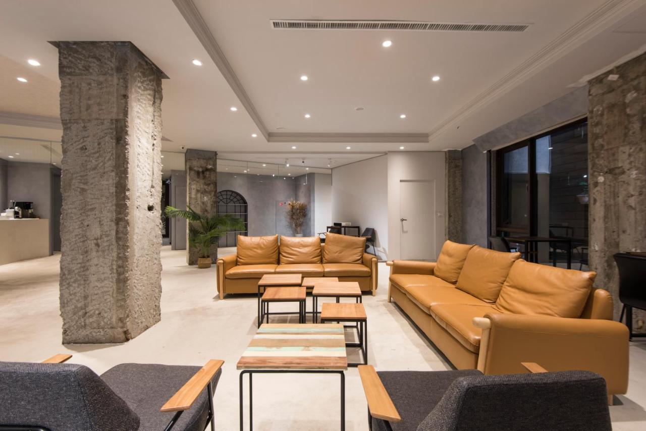 Sparrow Hotel Тайчжун Екстер'єр фото