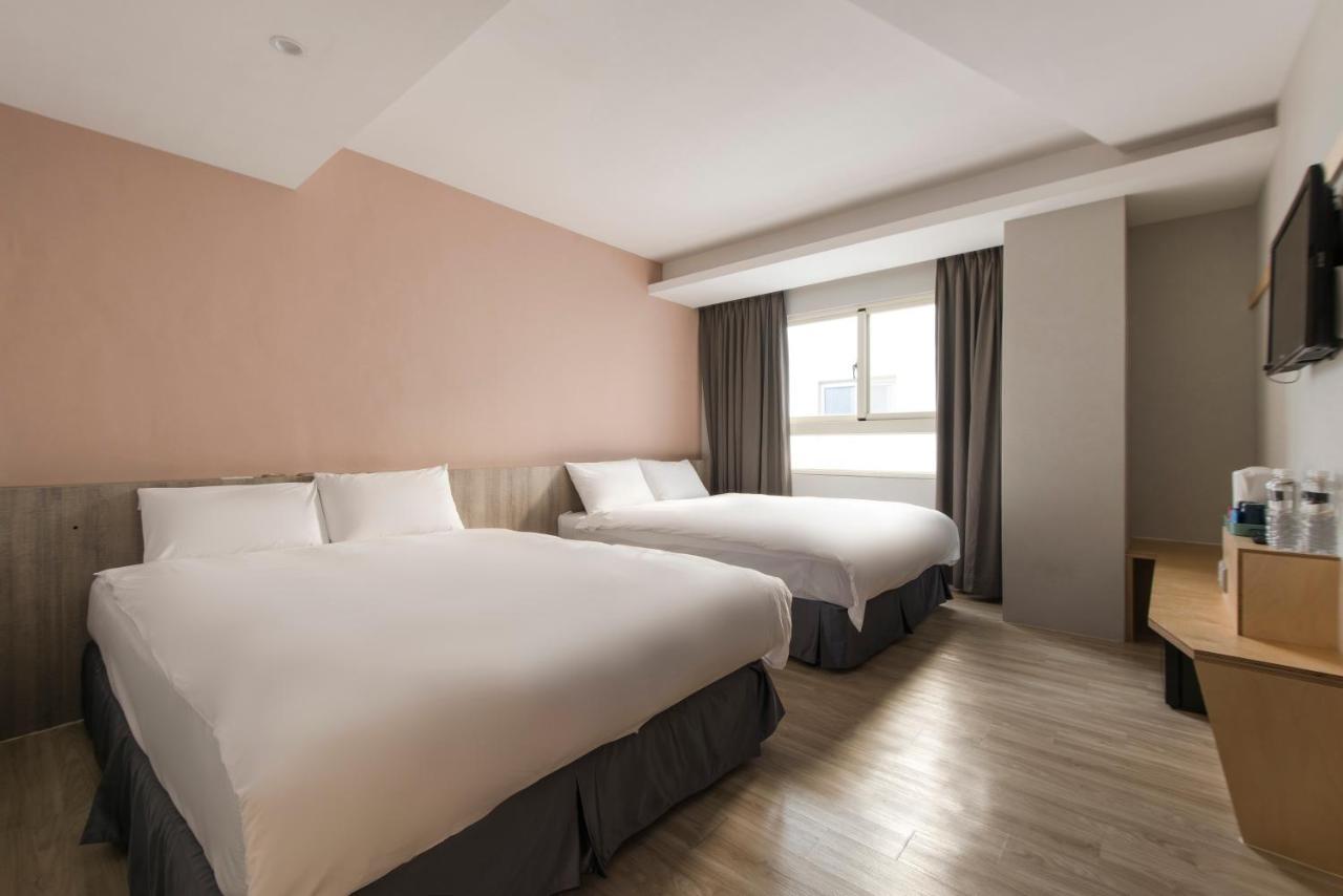 Sparrow Hotel Тайчжун Екстер'єр фото